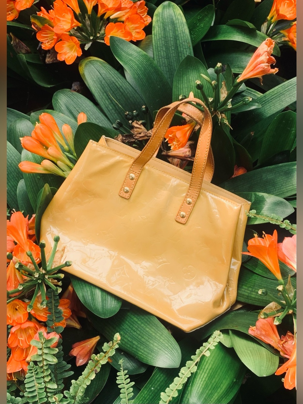 Louis Vuitton Authentic Vintage Yellow Vernis Mini Tote w/COA Legitgrails papers